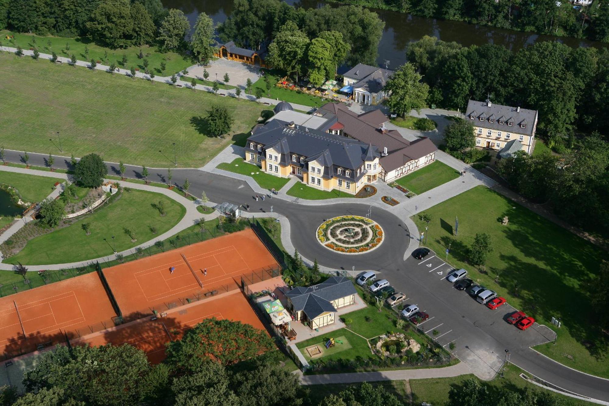 Lazne Evzenie Hotel Klášterec nad Ohří Bagian luar foto